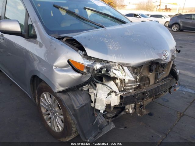 5TDYZ3DC6HS828707 Toyota Sienna Xle/limited