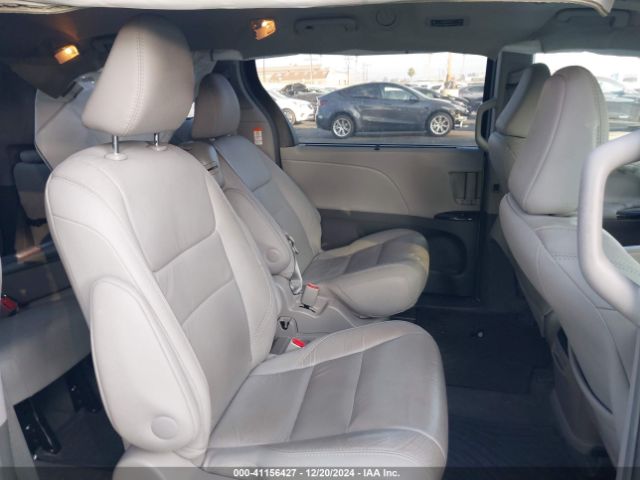 5TDYZ3DC6HS828707 Toyota Sienna Xle/limited