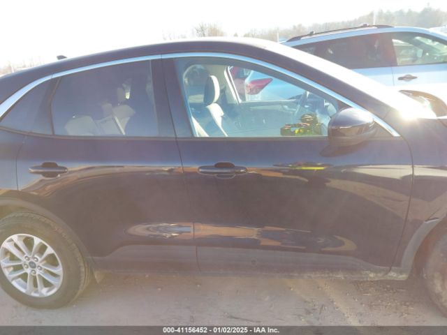 1FMCU9G68MUA33371 Ford ESCAPE SE