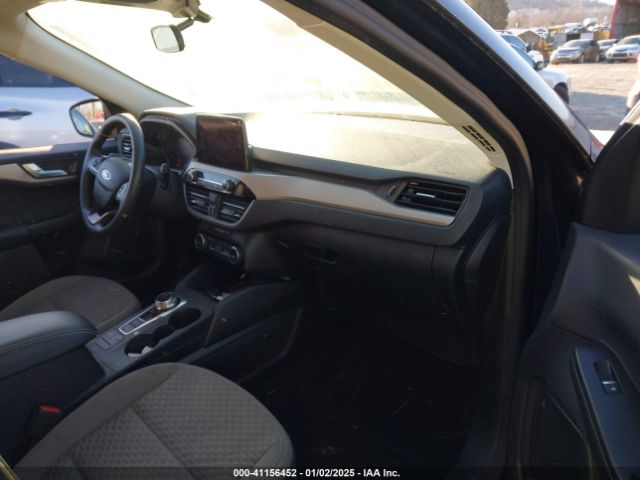 1FMCU9G68MUA33371 Ford ESCAPE SE