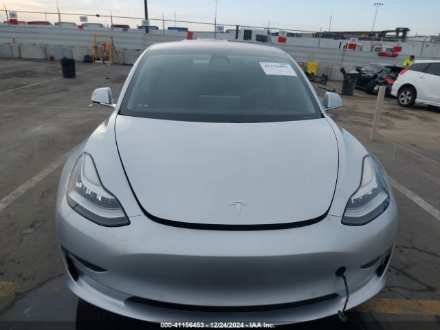 5YJ3E1EA7JF033070 Tesla Model 3 Long Range/mid Range