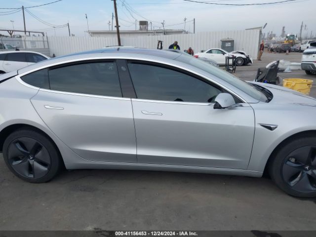 5YJ3E1EA7JF033070 Tesla Model 3 Long Range/mid Range