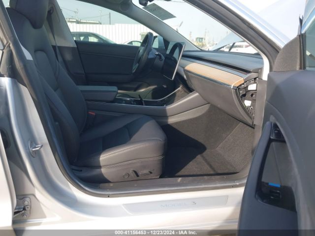 5YJ3E1EA7JF033070 Tesla Model 3 Long Range/mid Range