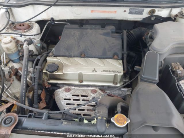 2004 MITSUBISHI OUTLANDER JA4LZ31F14U065827 Photo 9