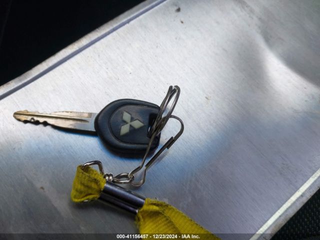 2004 MITSUBISHI OUTLANDER JA4LZ31F14U065827 Photo 10