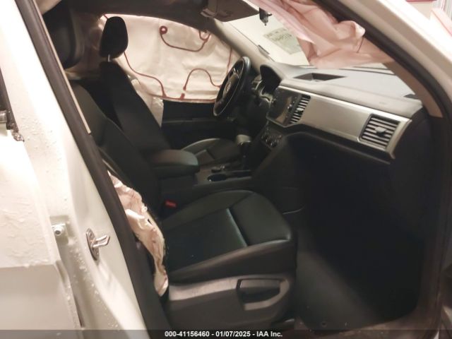 2019 VOLKSWAGEN ATLAS 1V2LR2CA8KC577216 Photo 4