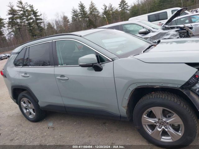 2T3P1RFV2NW276539 Toyota Rav4 Xle