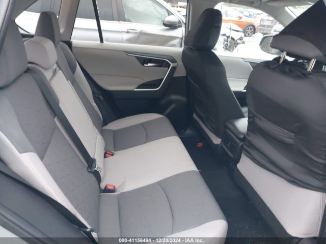 2T3P1RFV2NW276539 Toyota Rav4 Xle
