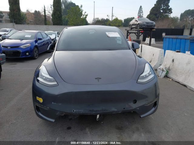 7SAYGDEE2NF392307 Tesla Model Y Long Range Dual Motor All-wheel Drive