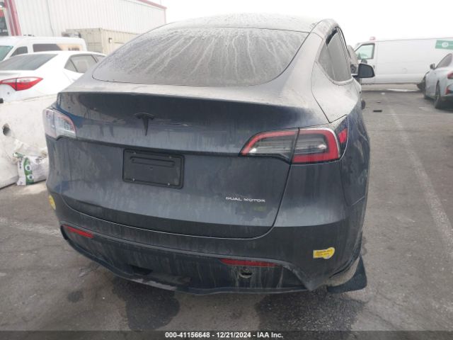 7SAYGDEE2NF392307 Tesla Model Y Long Range Dual Motor All-wheel Drive