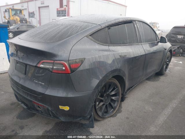7SAYGDEE2NF392307 Tesla Model Y Long Range Dual Motor All-wheel Drive