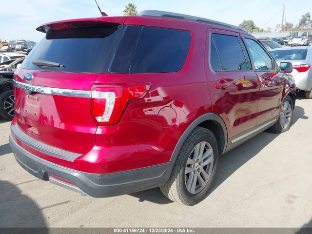 Ford EXPLORER XLT 2019 1FM5K7D8XKGB08768 Image 4