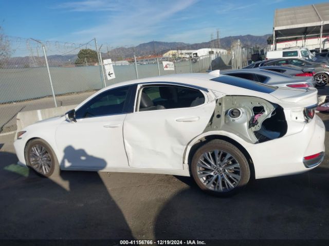 58ADA1C16MU006641 Lexus ES 300H