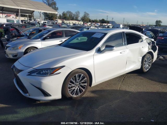 58ADA1C16MU006641 Lexus ES 300H