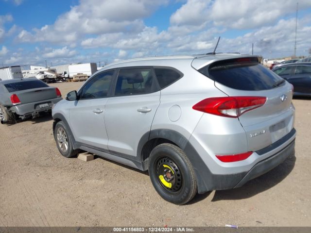 KM8J33A45HU340338 Hyundai TUCSON SE