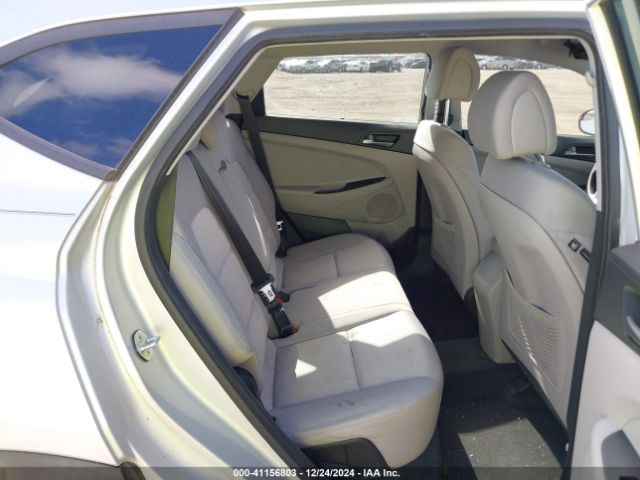 KM8J33A45HU340338 Hyundai TUCSON SE