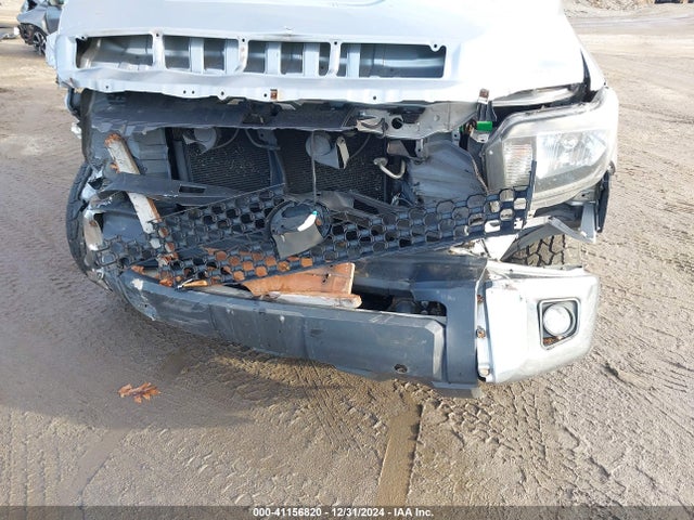 5TFUM5F18JX077971 Toyota Tundra Sr5 4.6l V8