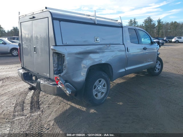 5TFUM5F18JX077971 Toyota Tundra Sr5 4.6l V8