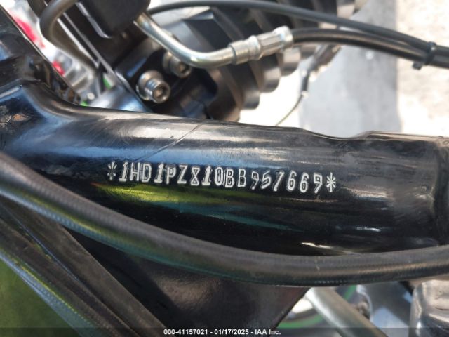 2011 HARLEY-DAVIDSON FLHXSE2 1HD1PZ810BB957669 Photo 9