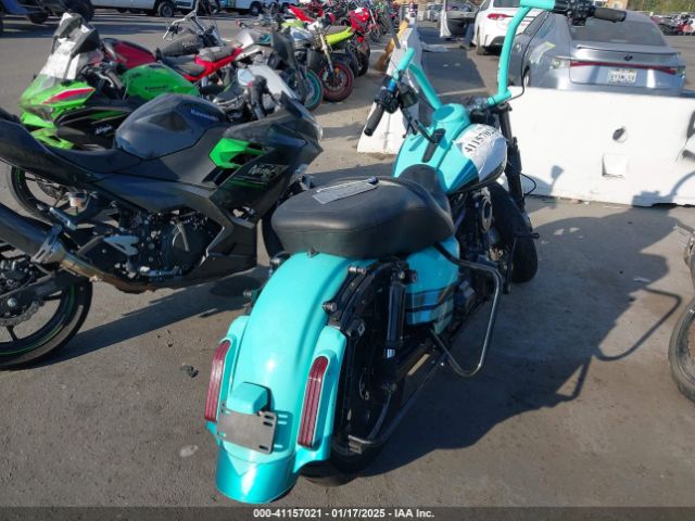 2011 HARLEY-DAVIDSON FLHXSE2 1HD1PZ810BB957669 Photo 3