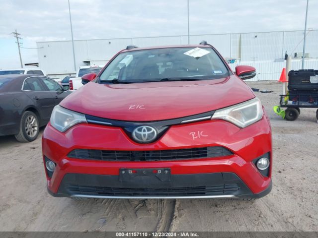 JTMRFREV2HJ152589 Toyota Rav4 Xle