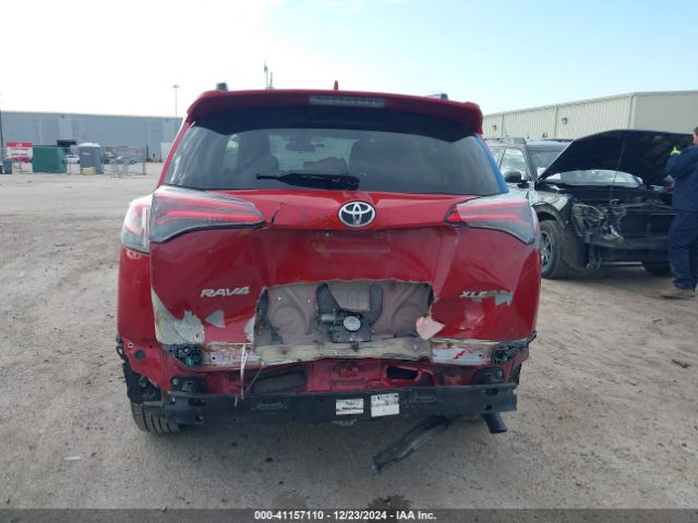 JTMRFREV2HJ152589 Toyota Rav4 Xle