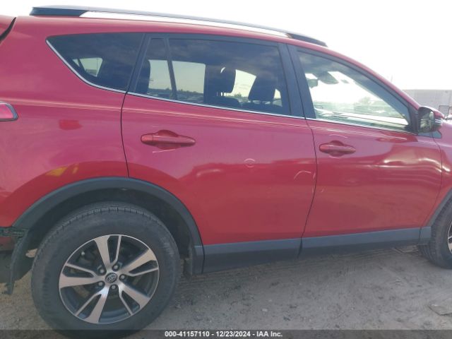 JTMRFREV2HJ152589 Toyota Rav4 Xle