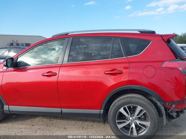 JTMRFREV2HJ152589 Toyota Rav4 Xle
