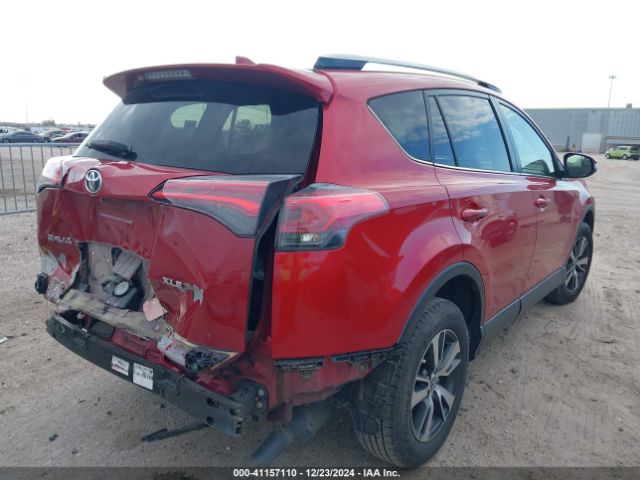 JTMRFREV2HJ152589 Toyota Rav4 Xle