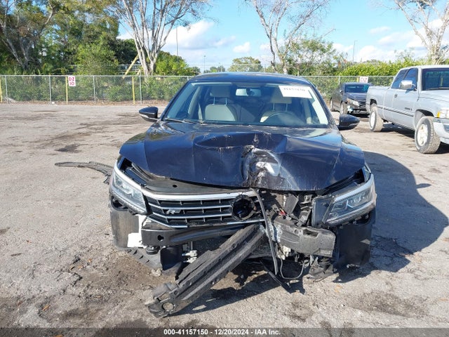 1VWAA7A38JC049172 Volkswagen Passat 2.0t R-line/2.0t S