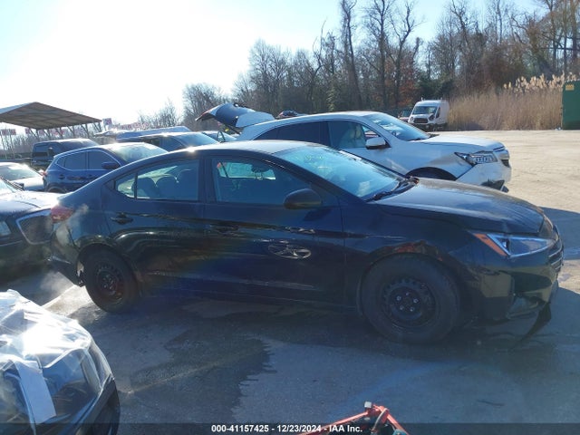 Hyundai ELANTRA SE 2019 5NPD74LF3KH420135 Image 13