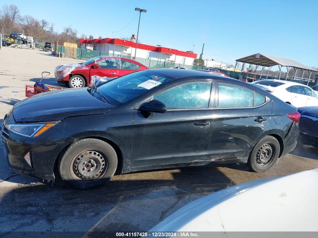 Hyundai ELANTRA SE 2019 5NPD74LF3KH420135 Image 14