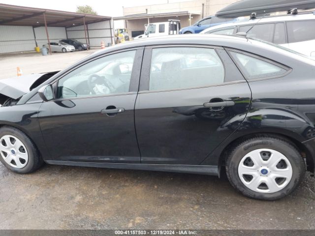1FADP3E27JL288100 Ford FOCUS S