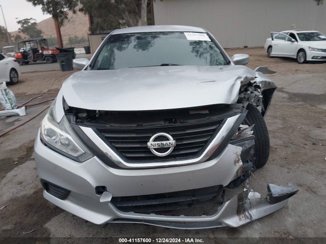 Nissan Altima 2.5 S 2018 1N4AL3AP1JC476742 Image 11