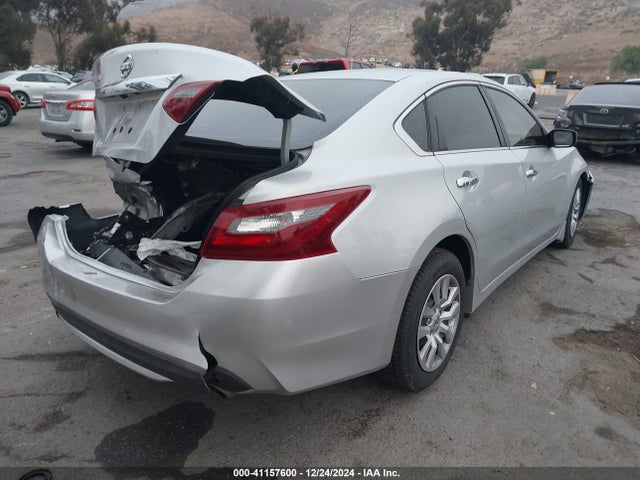 Nissan Altima 2.5 S 2018 1N4AL3AP1JC476742 Image 4