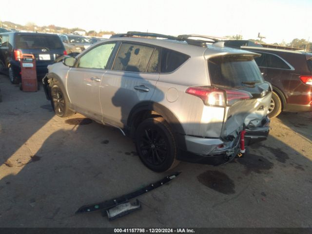 2T3RFREVXJW710728 Toyota Rav4 Adventure/xle