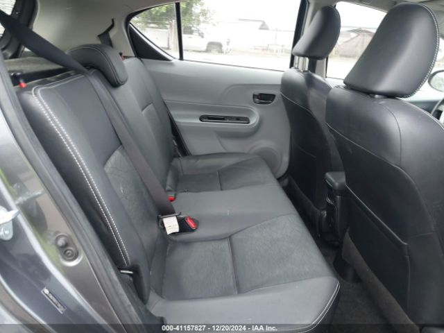 JTDKDTB31E1067004 Toyota Prius C Four