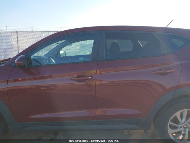 Hyundai TUCSON SE 2018 KM8J23A41JU833653 Image 14