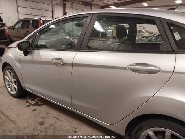 Ford FIESTA SE 2018 3FADP4BJ9JM119776 Image 15