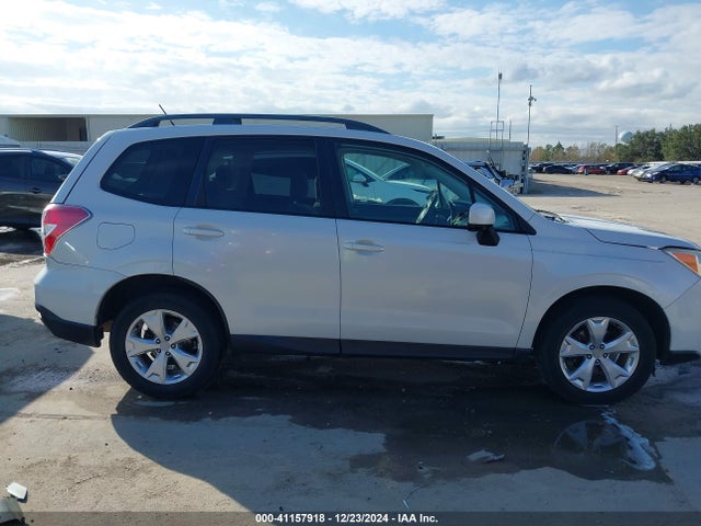 Subaru Forester 2.5i Premium 2015 JF2SJADCXFH457121 Image 14