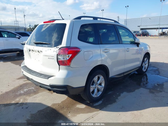 Subaru Forester 2.5i Premium 2015 JF2SJADCXFH457121 Image 4
