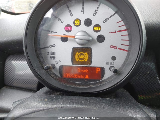 2011 MINI COOPER S WMWSV3C5XBTY10270 Photo 6