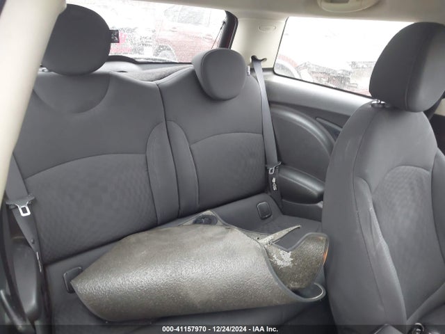 2011 MINI COOPER S WMWSV3C5XBTY10270 Photo 7