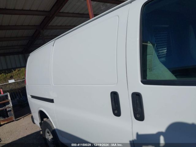 1GCWGAFP9L1273162 Chevrolet Express Cargo Rwd 2500 Regular Wheelbase Wt