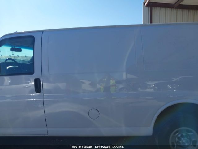 1GCWGAFP9L1273162 Chevrolet Express Cargo Rwd 2500 Regular Wheelbase Wt