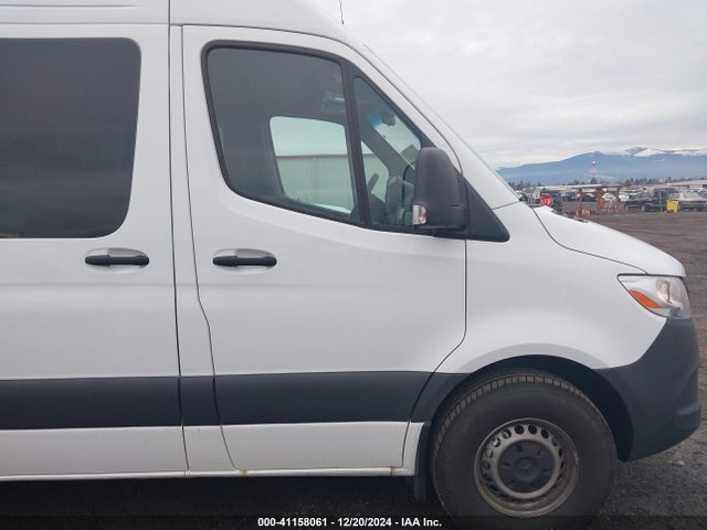 W1Z4KFHY1RP729144 Mercedes-Benz Sprinter 2500 Standard Roof 4-cyl Diesel