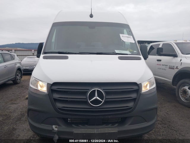 W1Z4KFHY1RP729144 Mercedes-Benz Sprinter 2500 Standard Roof 4-cyl Diesel