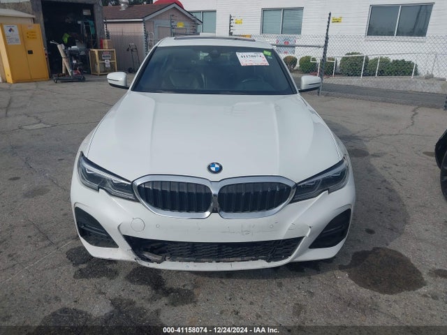 3MW5P7J08M8B69698 BMW 3 Series 330e