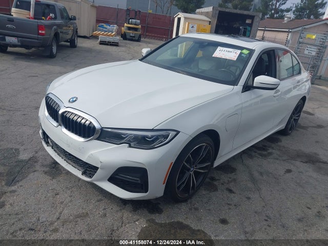 3MW5P7J08M8B69698 BMW 3 Series 330e