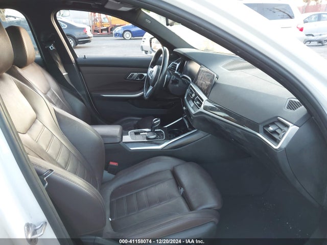 3MW5P7J08M8B69698 BMW 3 Series 330e
